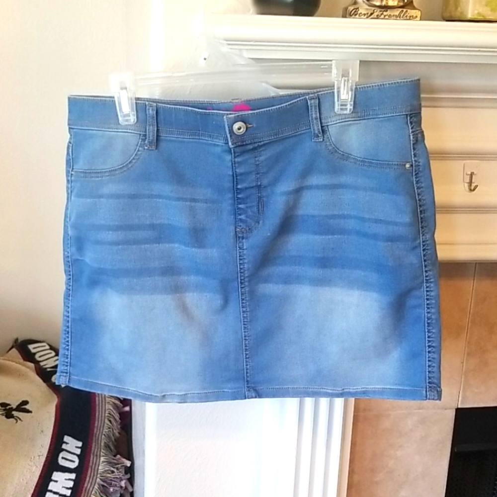 Wishful Park Denim Skirt XL
